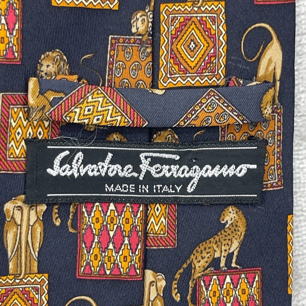 Salvatore Ferragamo Animal Print Lion Cheetah Elephant 100% Silk Tie Italy - Picture 5 of 10